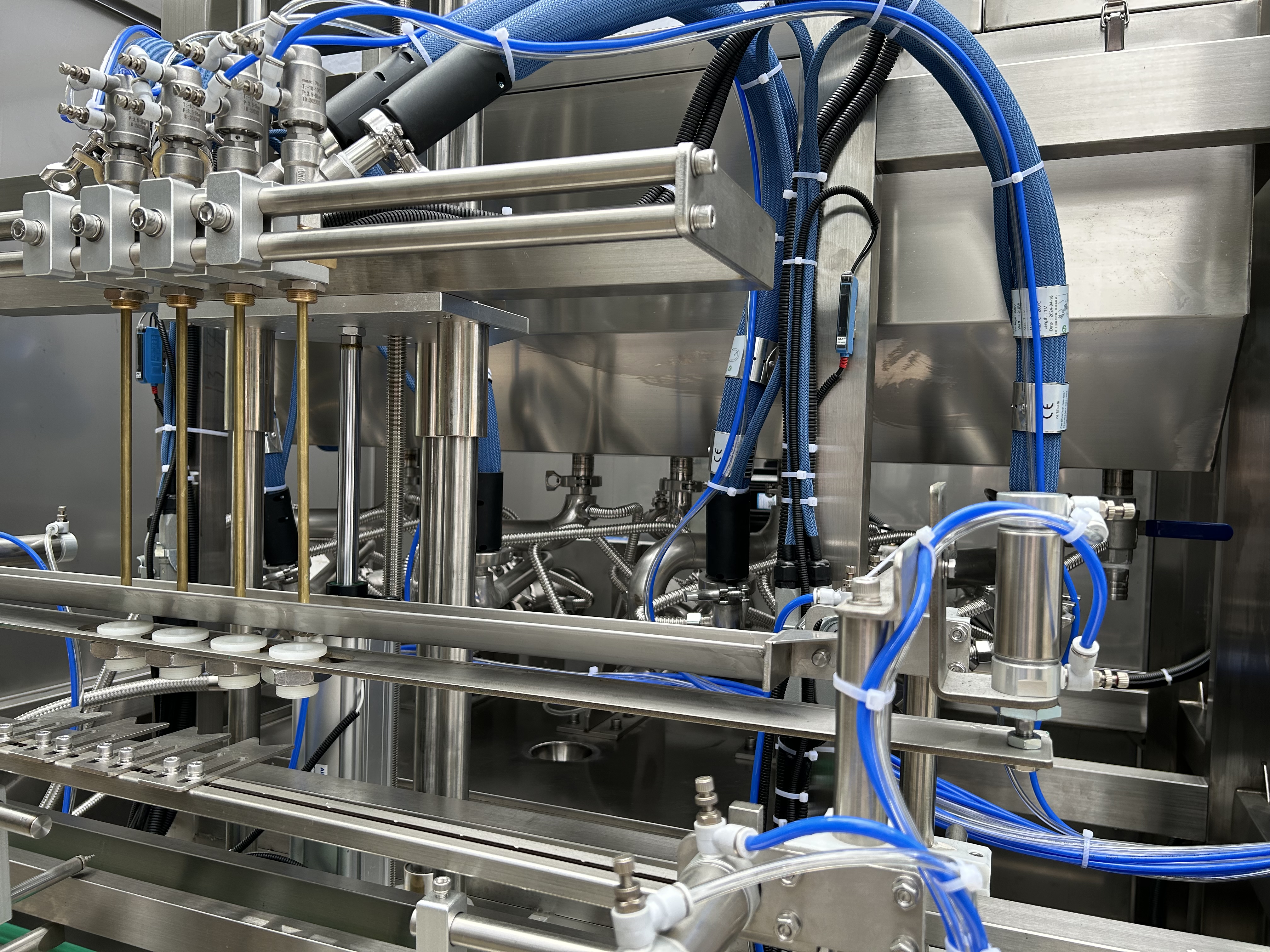 车载香膏 凡士林加热水循环灌装机